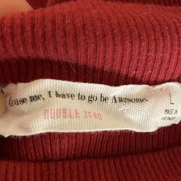 DOUBLE ZERO RED RIBBED CROPPED LONG SLEEVE SIZE LARGE - Picture 2 of 3